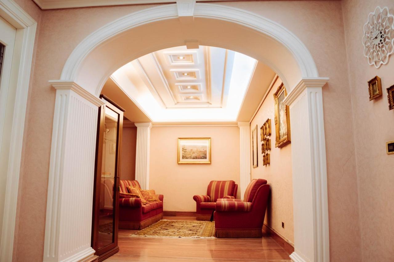Diamond Apartment *