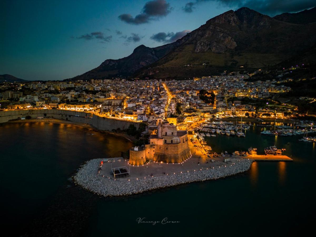 Diamond Castellammare del Golfo